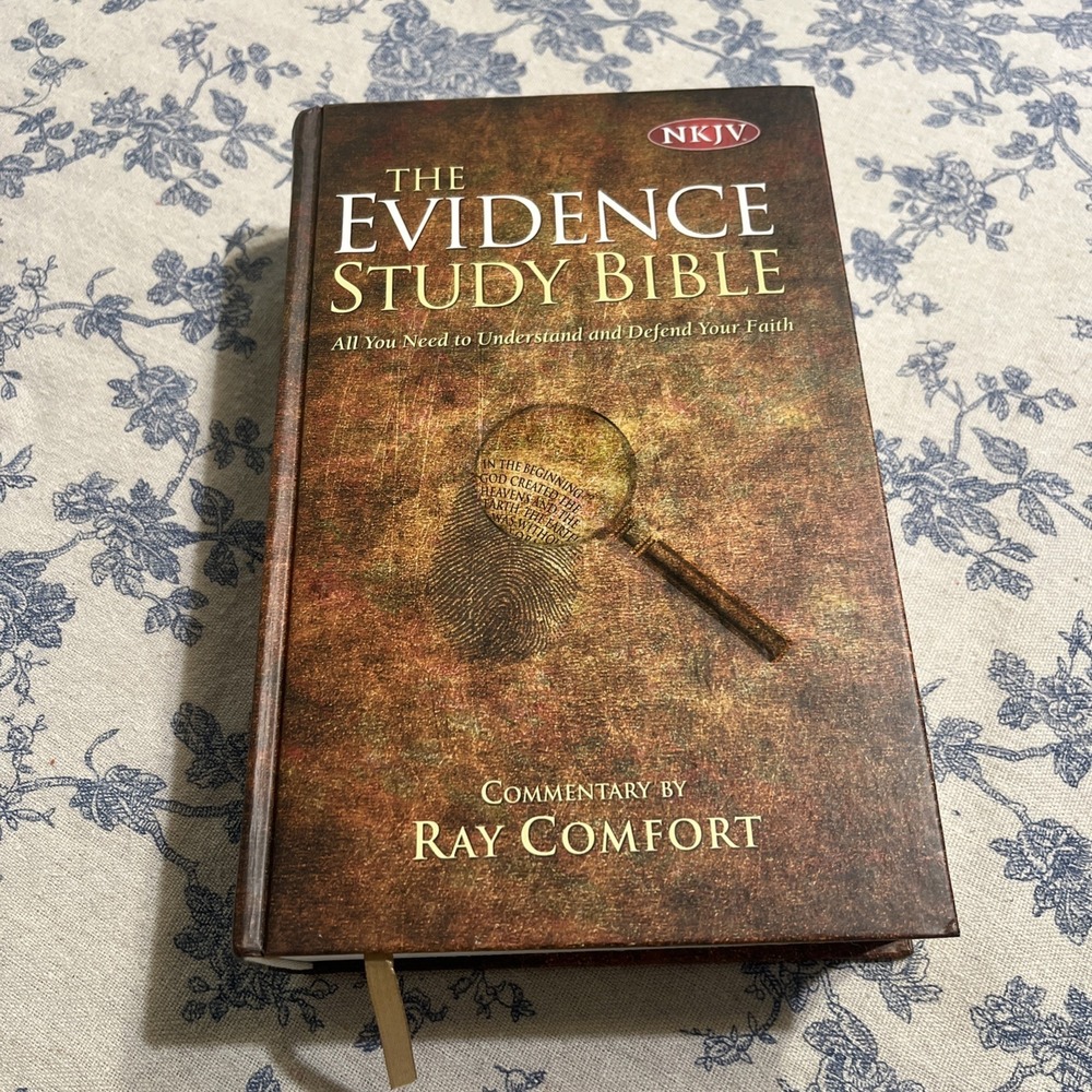 NKJV  The Evidence Study Bible Ray Comfort Hardcover Evangelism Apologetics